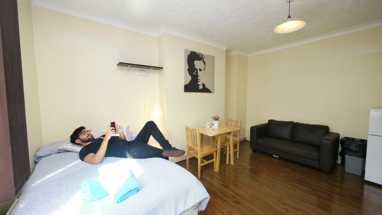 Accommodation Londra Exterior foto